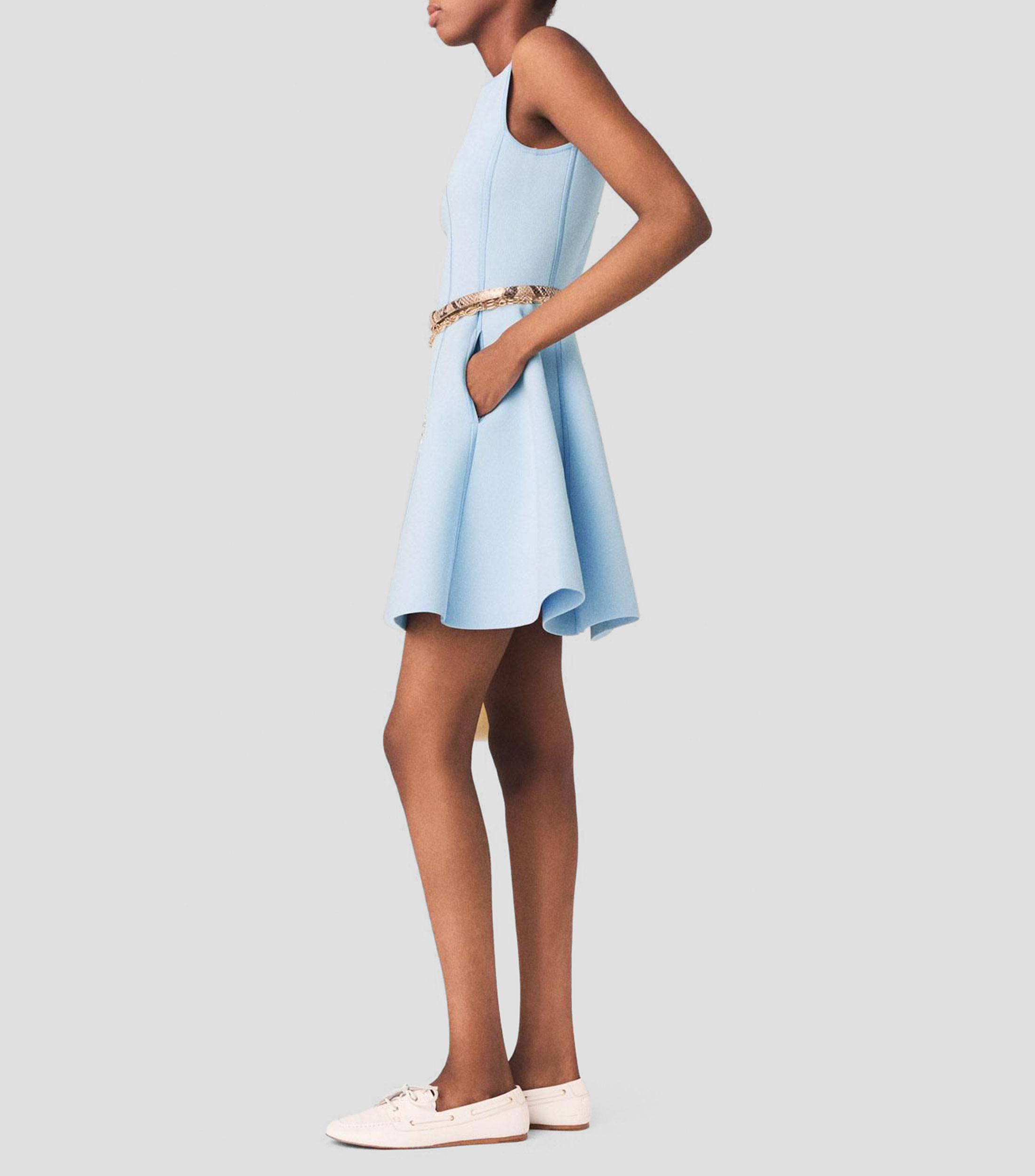 Vestido corto liso Mujer